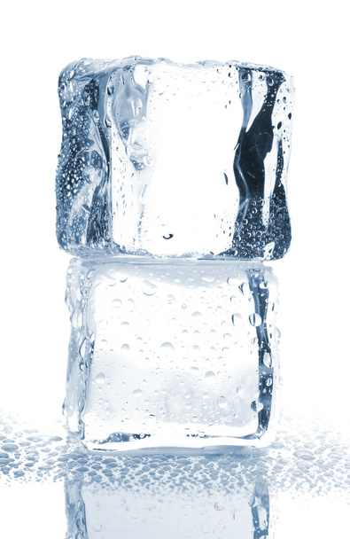Par de cubitos de hielo azul
 - Foto, Imagen