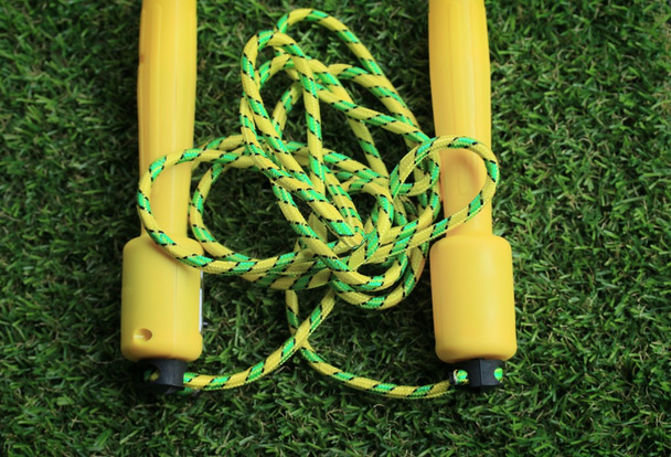 jump rope on lawn - Foto, imagen