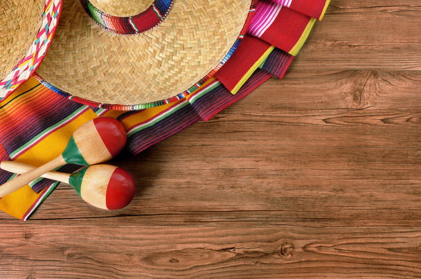 Мексика cinco de mayo wood background mexican sombrero
 - Фото, изображение