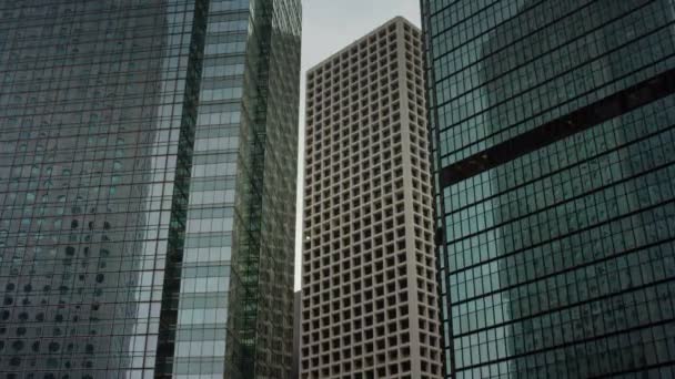 los edificios del negocio del día cierran el lapso de tiempo 4k de Hong Kong
 - Metraje, vídeo