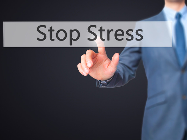 Stop Stress - Empresario pulsando el botón de mano en la pantalla táctil i
 - Foto, imagen
