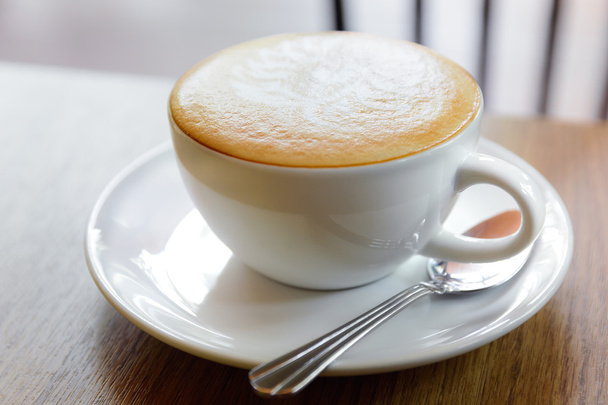 café con leche en taza
 - Foto, Imagen