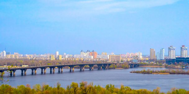 Célèbre pont Paton à Kiev
 - Photo, image