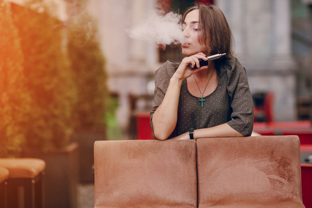 girl with E-cigarette - Φωτογραφία, εικόνα