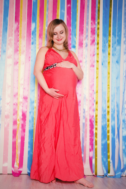 Studio portrait of pregnant woman - Fotografie, Obrázek
