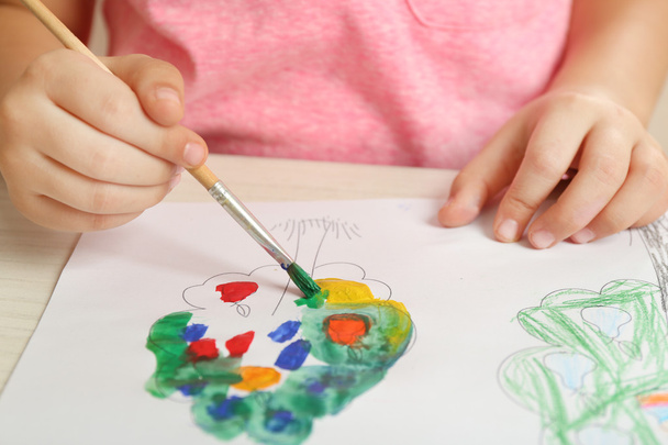 Child drawing closeup - 写真・画像