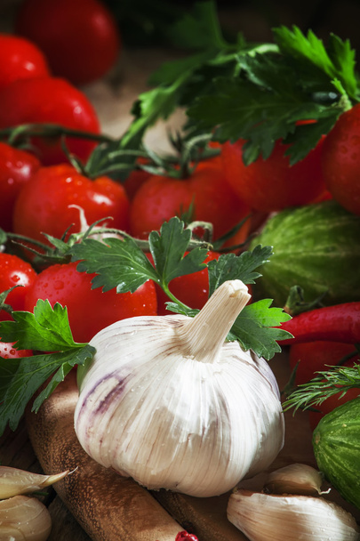 Garlic, vegetables, herbs, vegetarian food - Fotoğraf, Görsel