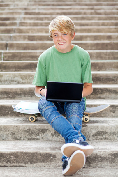 Teen boy with laptop - Foto, Imagem