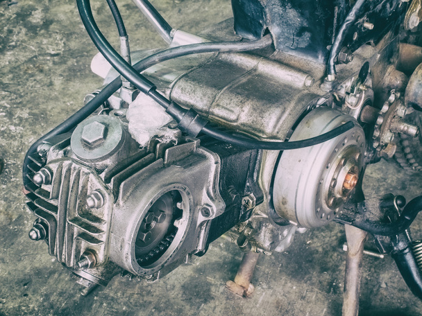 Старий двигун мотоцикл
 - Фото, зображення