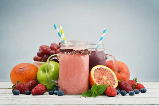 Jar with handle of smoothies - Zdjęcie, obraz
