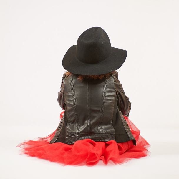 Little Girl Fashion Model With Black Hat - Foto, Imagem