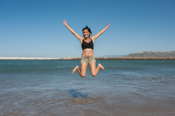 Hyppääminen mereen
 - Valokuva, kuva