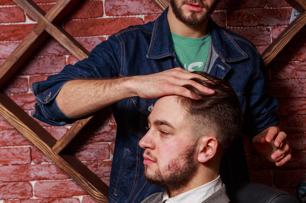 Barber hřebeny klient holičství - Fotografie, Obrázek