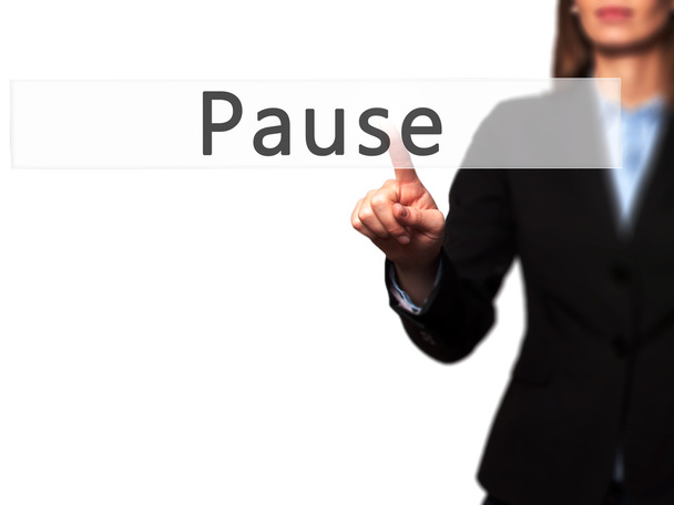 Pauza-businesswoman ręka naciśnięcie przycisku na ekranie dotykowym Inter - Zdjęcie, obraz