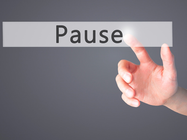 Pausa - Mão pressionando um botão no conceito de fundo borrado em
  - Foto, Imagem