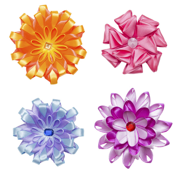 квіти ручної роботи з набору стрічок
 - Фото, зображення