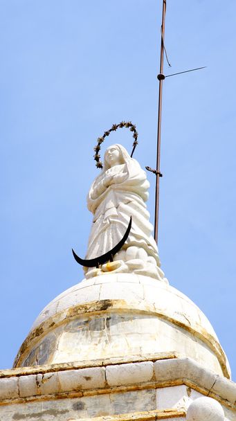 Jungfrau in der Kuppel - Foto, Bild