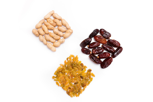 Amendoins, passas e halawi seco
  - Foto, Imagem