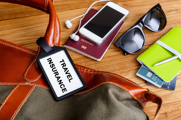 Seyahat çantası sigorta etiketi ve turistik aksesuarlar - Fotoğraf, Görsel