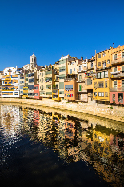 Bunte Häuser in Girona - Foto, Bild