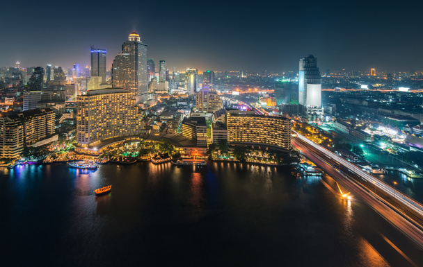Bangkok City w nocy, Hotel i obszar zamieszkania w stolicy Tajlandii - Zdjęcie, obraz