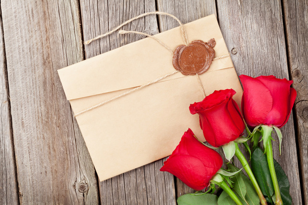 Love letter and red roses - Photo, image