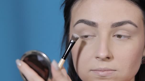 festék a facial contour - Felvétel, videó