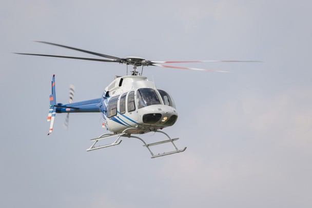 vrtulník v letu - Fotografie, Obrázek