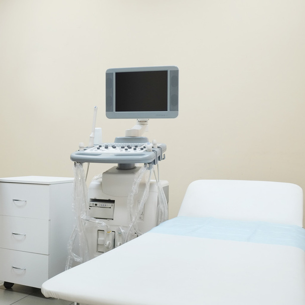  medical room with ultrasound diagnostic equipment - Fotoğraf, Görsel
