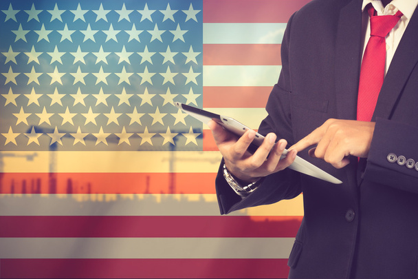 Business- und Mobilitätskommunikationskonzept USA Flagge Hintergrund - Foto, Bild