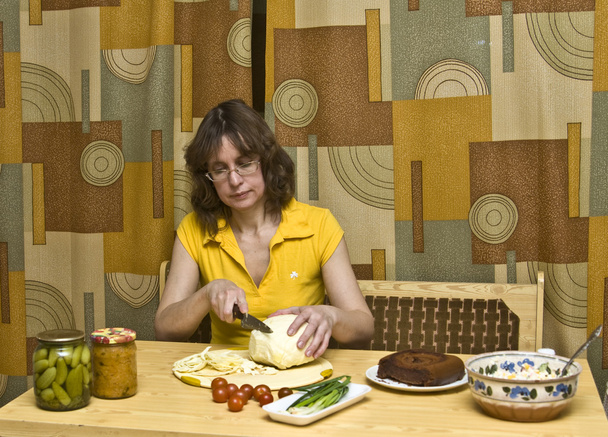 Femme en cuisine cuisine
 - Photo, image