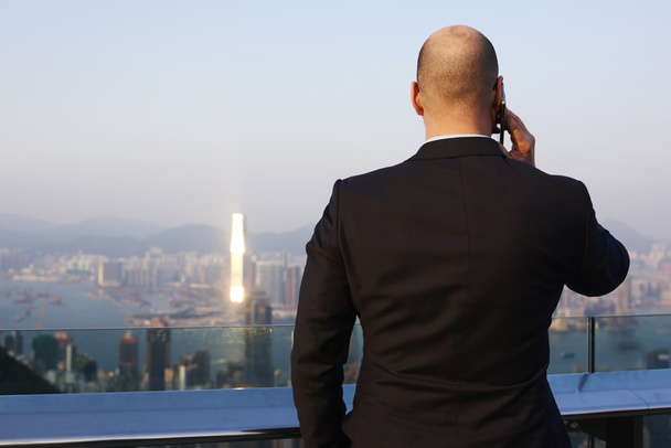 man entrepreneur calling via smart phone - Photo, Image