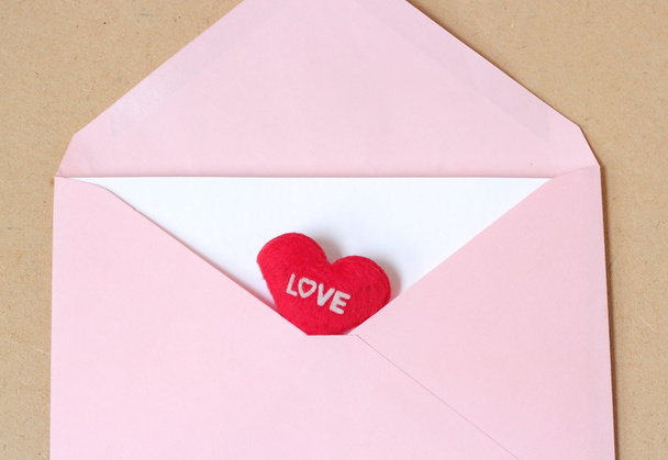 love message with pink open envelope - Foto, Imagem
