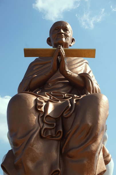 Thaimaan jättiläinen munkki patsas
  - Valokuva, kuva