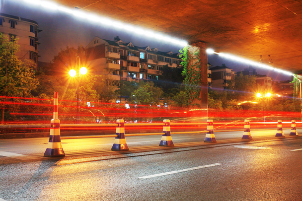 Pohled na noční městský provoz - Fotografie, Obrázek