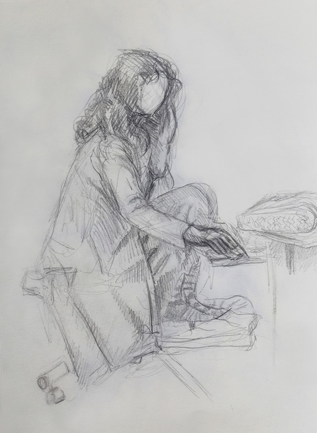 jovem mulher sentada na frente do desenho do computador, fundo de papel
. - Foto, Imagem
