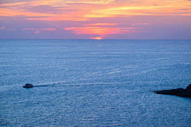 Auringonlasku Andamanmeren yllä - Valokuva, kuva