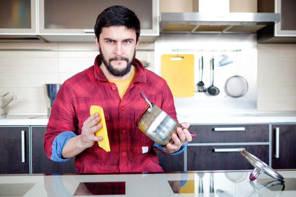 Bearded man in the kitchen - Photo, Image