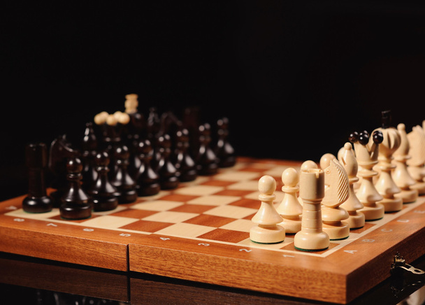 wooden chess pieces - Foto, afbeelding