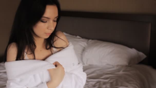 morning of a beautiful young woman in sexy lingerie - Video, Çekim