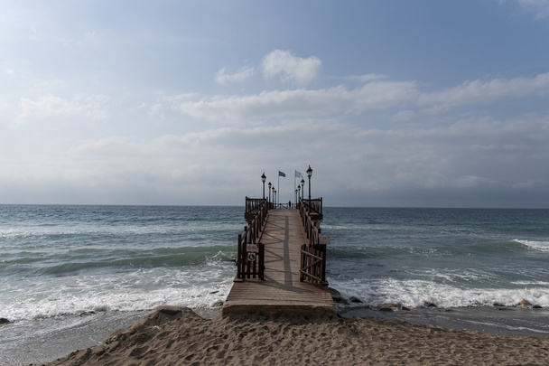 Понтонный пляж Касабланка в Марбелье
 - Фото, изображение