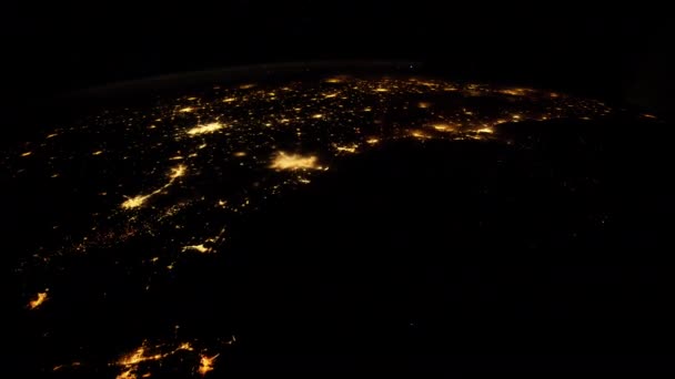 vista sulla Terra dallo spazio
 - Filmati, video