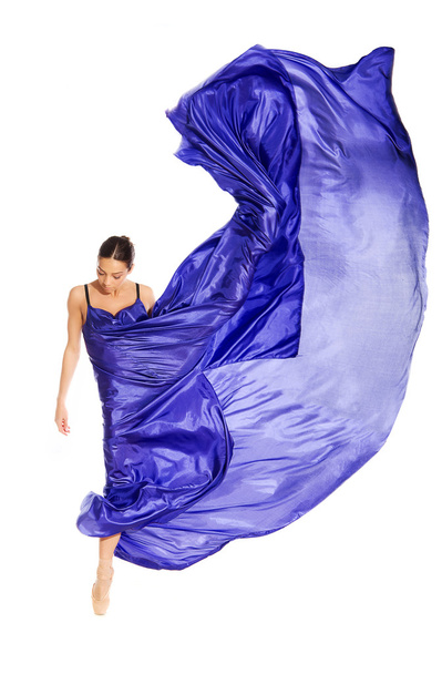 Ballet dancer in the flying dress - Fotografie, Obrázek