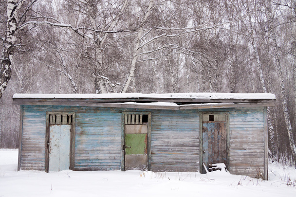 abandoned barn with an interesting texture of the wall - Valokuva, kuva