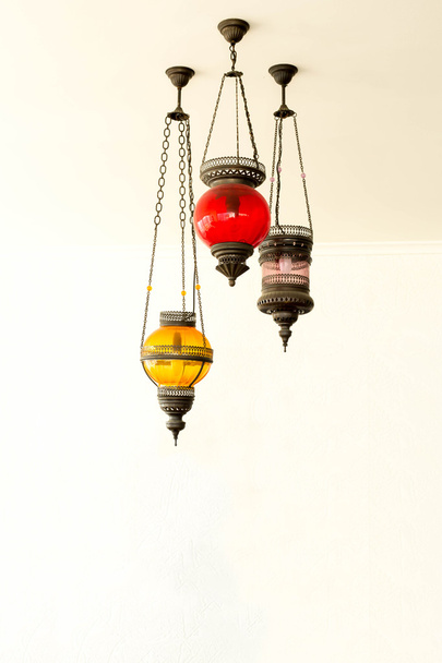 Stropní svítidlo v arabském stylu, visící ze stropu - Fotografie, Obrázek