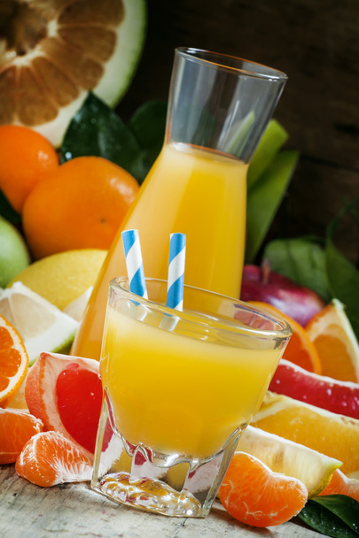 Healthy fresh citrus cocktail - Foto, Imagen