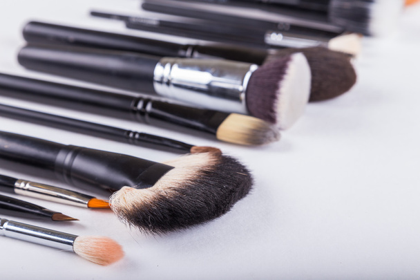 Εργαλεία make-up artist. Πινέλα μακιγιάζ - Φωτογραφία, εικόνα