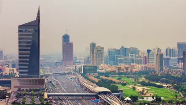 dubai marina päivä kevyt liikenne road city street 4k aika raukeaa yhdistynyt arabi emiraatit
 - Materiaali, video