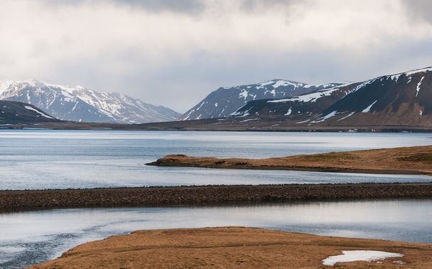 アイスランドの山の風景 - 写真・画像