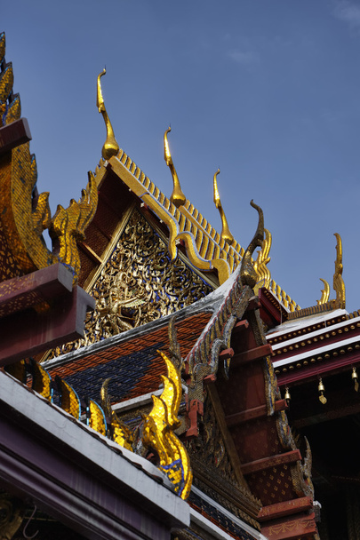 Thaïlande, Bangkok, Palais impérial, ville impériale, Temple d'or, décorations de toit
 - Photo, image